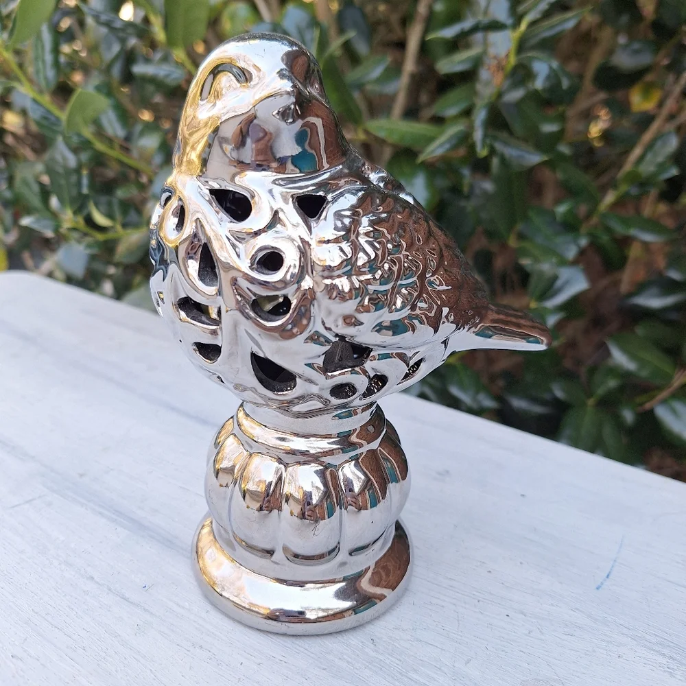 Chrome Silver Bird on a Pedestal Statue Figurine Ceramic Home Decor - Picture 5 of 15